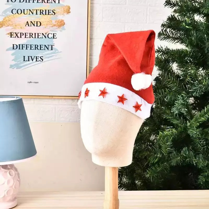 Cappello di Babbo Natale con stelle luminose